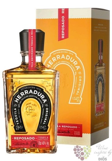 Herradura  Reposado  gift box Mexican natural tequila 100% of Blue agave 40% vol.  0.70 l