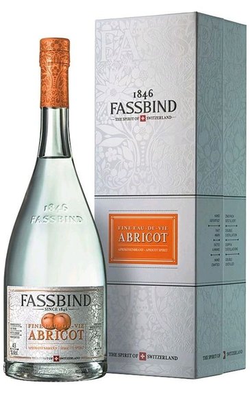 Fassbind Eau de Vie  Abricot  gift box Swiss fruits brandy by 43% vol.  0.70 l