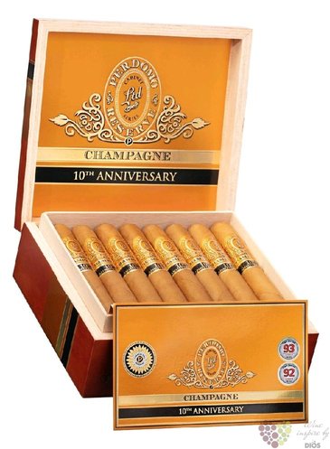 Perdomo Reserve 10th Anniversary  Robusto Connecticut  Nicaraguan cigars