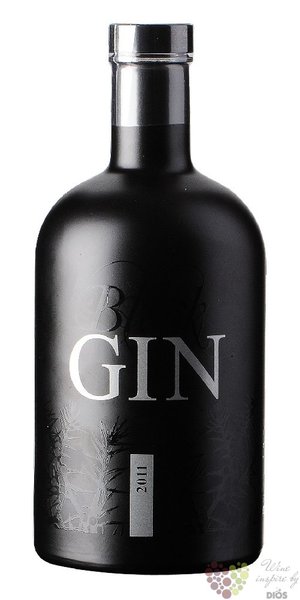 Gansloser  Black  German London dry gin 45% vol.     0.70 l