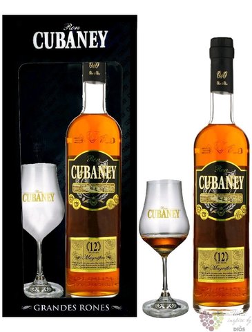 Cubaney  Magnifico  aged 12 years glass set Dominican rum 38% vol.  0.70 l