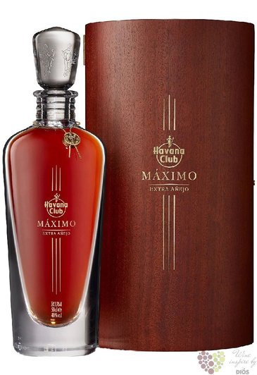 Havana Club  Maximo  exclusive aged Cuban rum 40% vol.   0.50 l