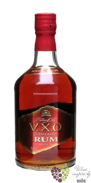 XM  V.X.O.  aged 7 years Guyanan rum 40% vol.  0.70 l