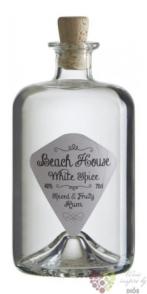 Beach House  Spiced blanc  flavoured Mauritian rum 40% vol.  0.70 l