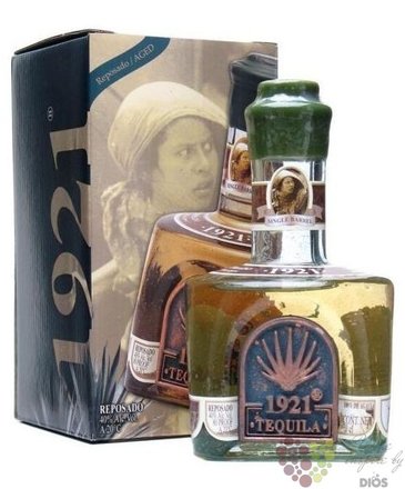 1921  Reposado  100% of Blue agave Mexican tequila 40% vol.   0.70 l