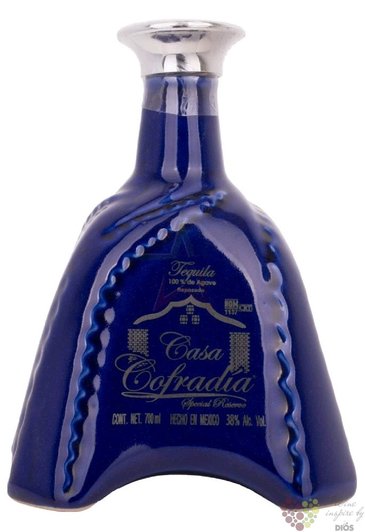Casa Cofradia reposado  Special reserve  100% of Blue agave tequila 38% vol.0.70 l