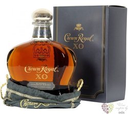 Crown Royal „ XO ” premium Canadian whisky 40% vol.  0.75 l