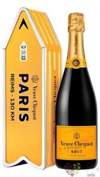 Veuve Clicquot Ponsardin  Arrow magnet Paris  brut Champagne Aoc  0.75 l