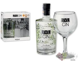 Level „ Premium ” glass set Spanish aged dry gin by Teichenné 44% vol.  0.70 l