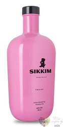 Sikkim „ Fraise ” flavored Spanish gin 40% vol.  0.70 l