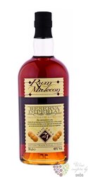 Malecon „ Reserva Imperial ” aged 21 years Panamas rum 40% vol.  0.70 l