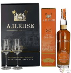 A.H. Riise XO Reserve „ Superior cask ” 2glass set aged Caribbean rum 40% vol.  0.70 l
