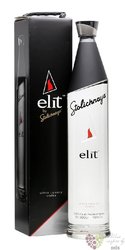 Stolichnaya „ Elit ” Ultra premium Russian plain vodka 40% vol.    3.00 l