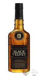 Black Velvet „ Reserve ” aged 8 years premium Canadian whisky 40% vol.    1.00 l